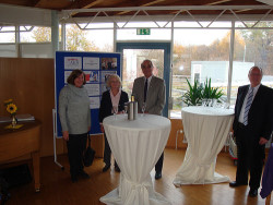 augustkayserstiftung.de