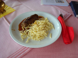augustkayserstiftung.de